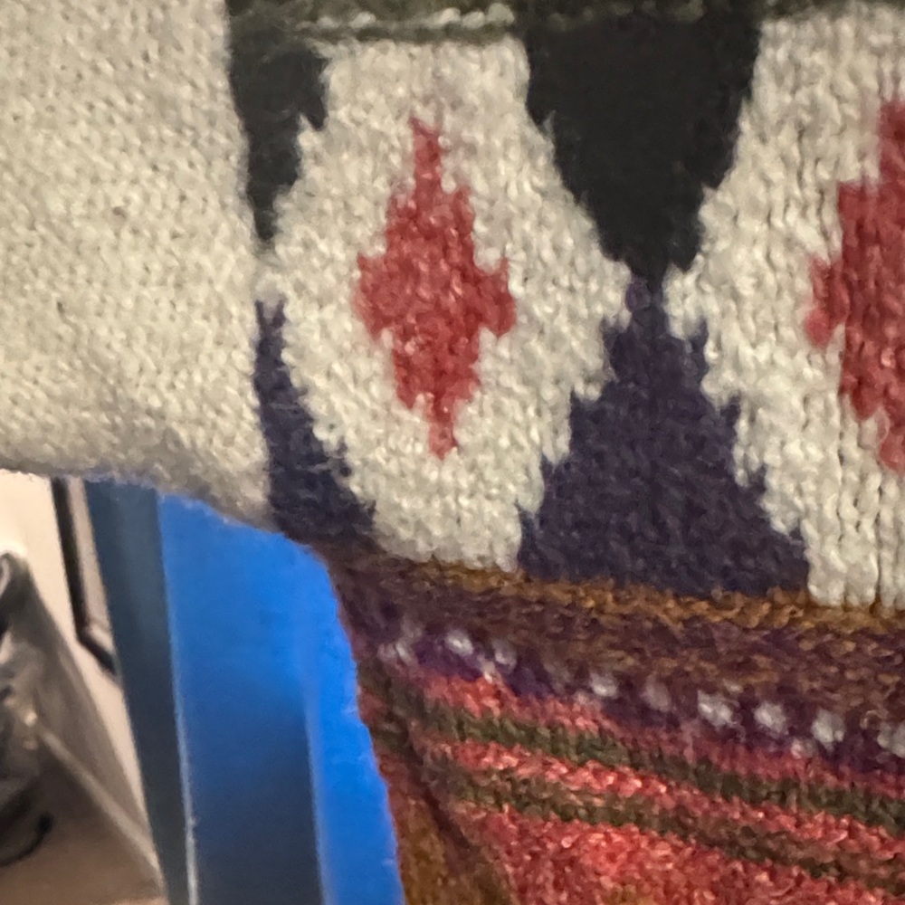 American Eagle Outfitters Cream and Multicolor Crew Neck Sweater - Picture 8 of 9